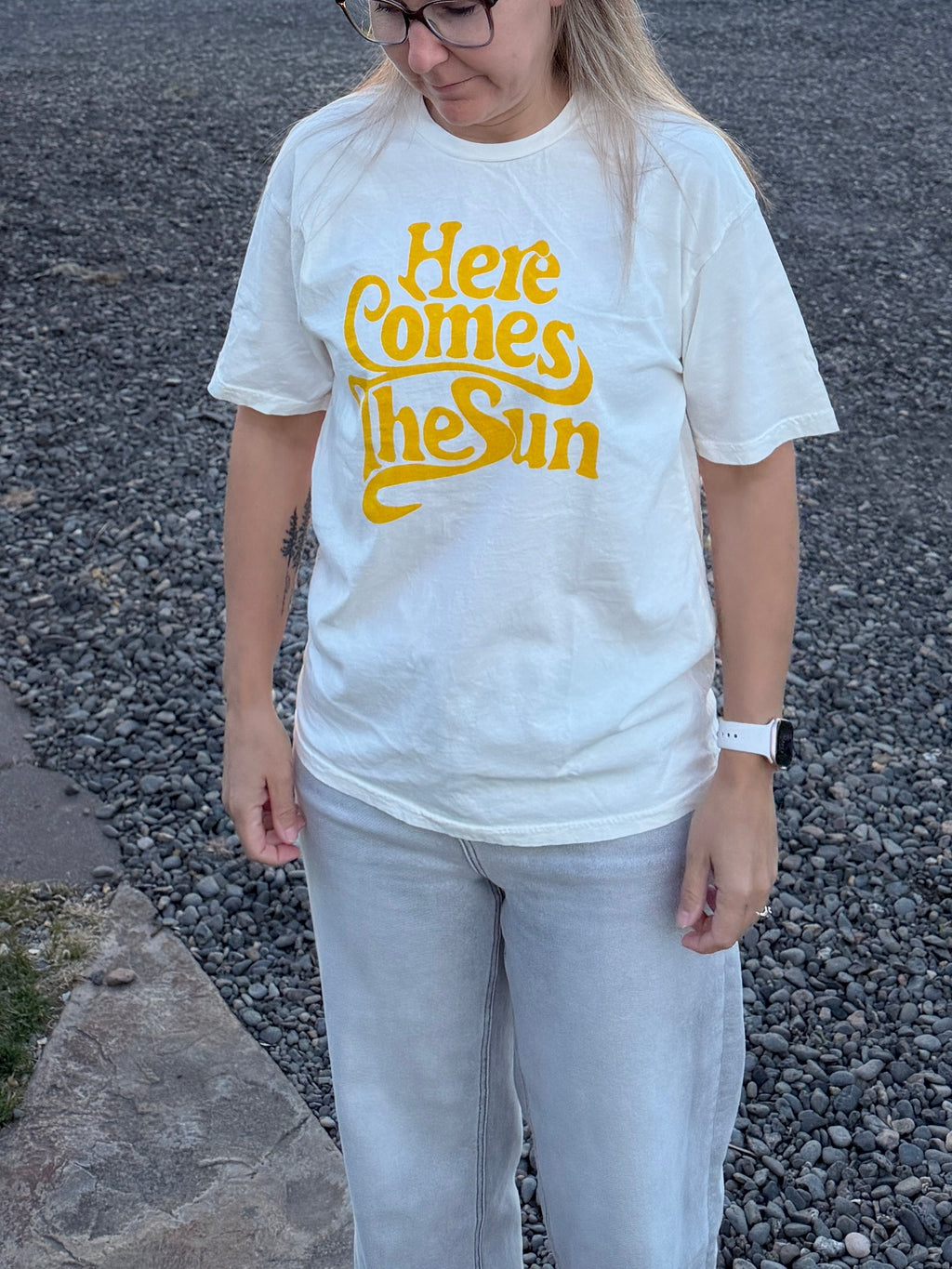 Here Comes the Sun Graphic Top | Christian Women's Apparel | Dirt Road Grace